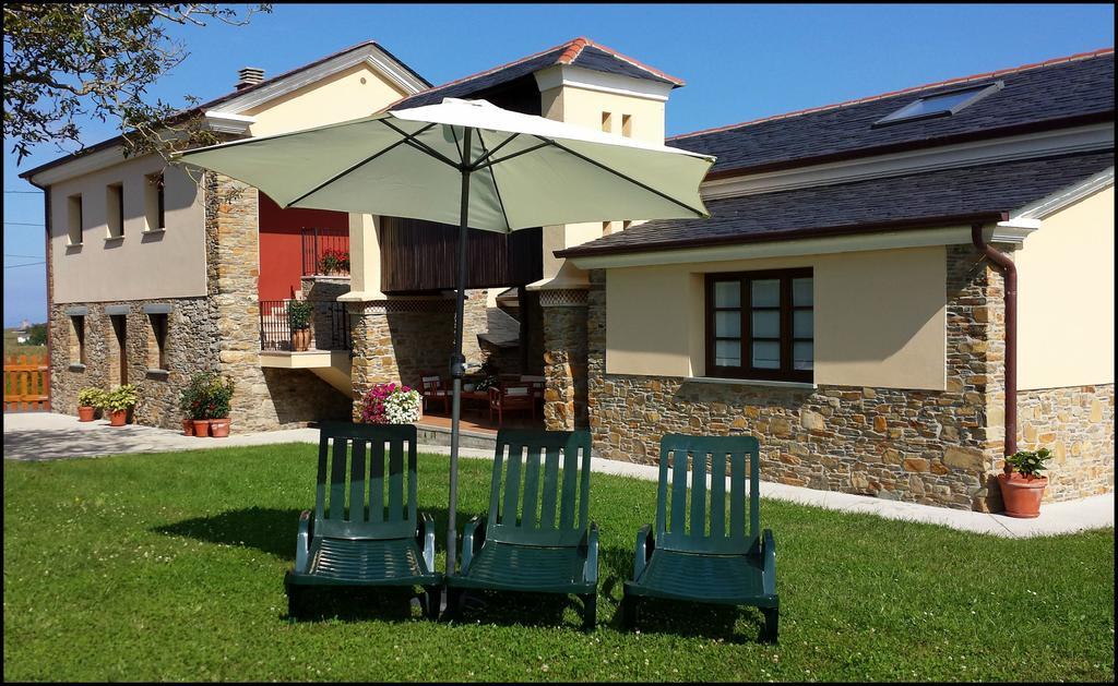 Apartamentos Rurales Casanova Tapia De Casariego Exteriör bild